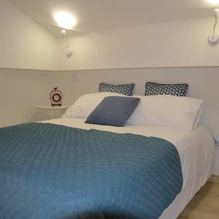 Zelije Trindade Apartment *